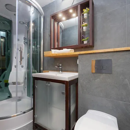 Apartamento Przytulny I Tradycyjny Na Parterze W Centrum Warszawy By Renters Varsóvia